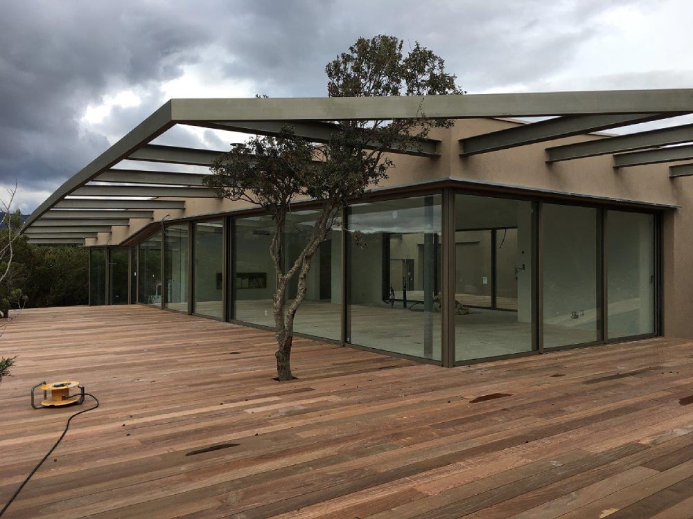 facade-vitree-vitrage-aluminium-chassis-fixe-sur-mesure-snalugo-cholet-france-realisations-fabricant-poseur-etudes-architecture-menuiserie-