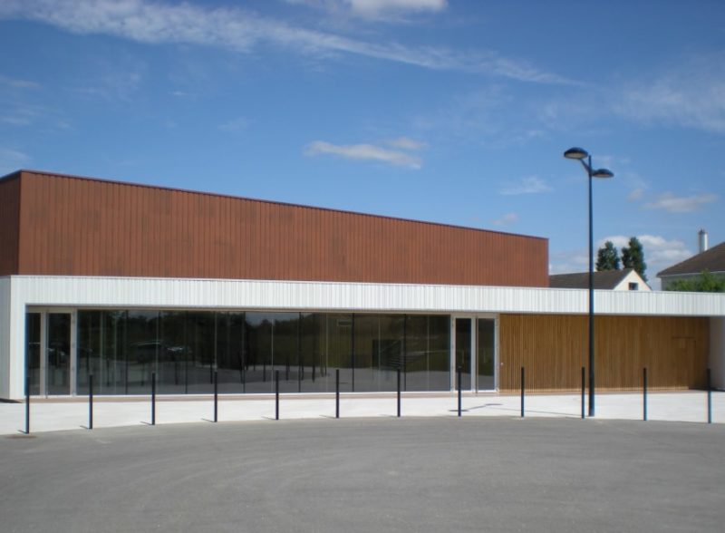 facade-vitree-vitrage-aluminium-chassis-fixe-sur-mesure-snalugo-cholet-france-realisations-fabricant-poseur-etudes-architecture-menuiserie-