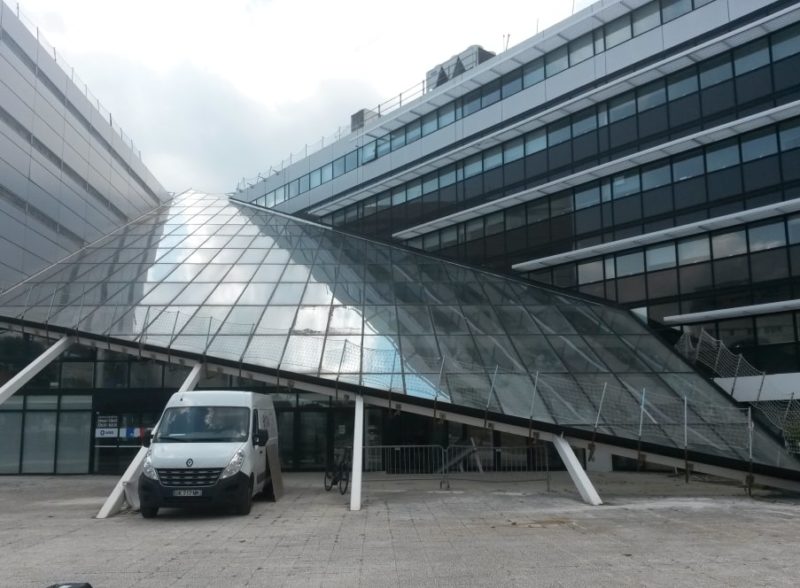 facade-vitree-vitrage-aluminium-chassis-fixe-sur-mesure-snalugo-cholet-france-realisations-fabricant-poseur-etudes-architecture-menuiserie-