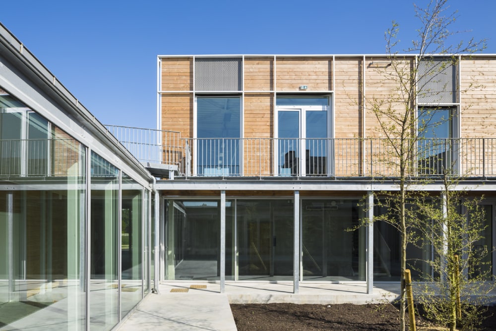 facade-vitree-vitrage-aluminium-chassis-fixe-sur-mesure-snalugo-cholet-france-realisations-fabricant-poseur-etudes-architecture-menuiserie-