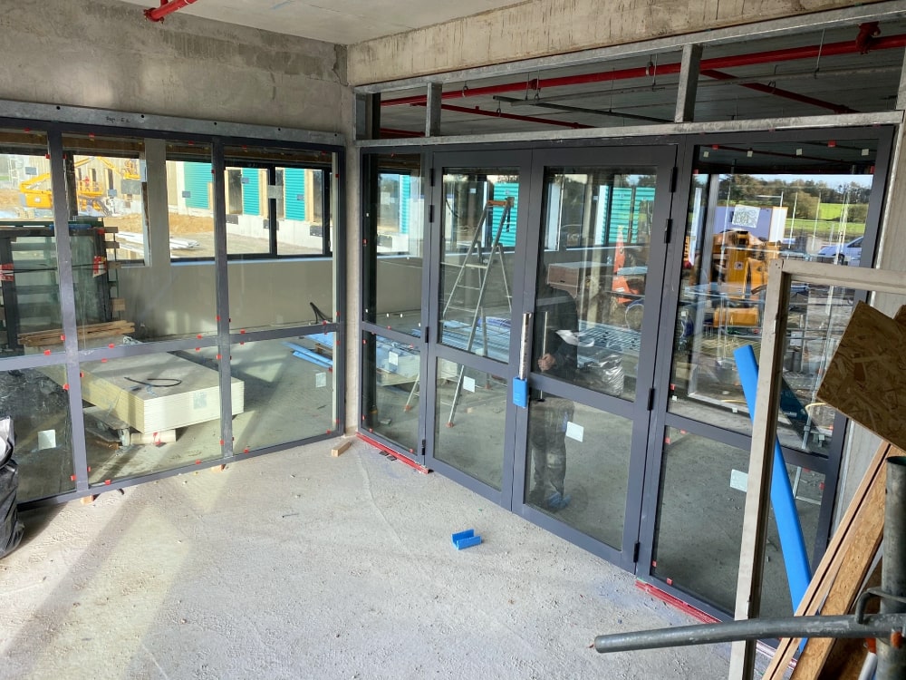 sn-alugo-cholet-menuiserie-fabricant-poseur-etudes-aluminium
